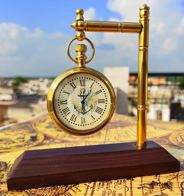 Reloj de escritorio de latón con base de madera | reloj de escritorio, reloj de mesa, reloj antiguo