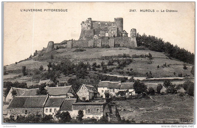 63 MUROLS - the castle from the village