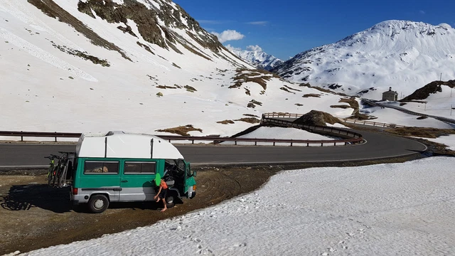 Treuer Gefährte in liebevolle Hände abzugeben: mercedes mb100 Camper