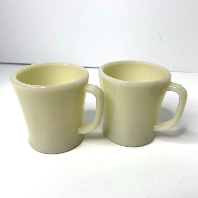 ANCHOR HOCKING FIRE King Block Letter Oven Glass Ivory D Handle (2