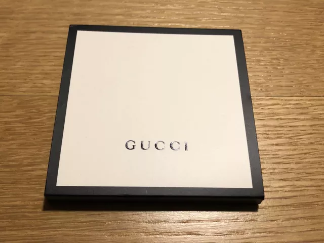 Booklet Folleto GUCCI TimePieces - Manual de instrucciones - All Languages