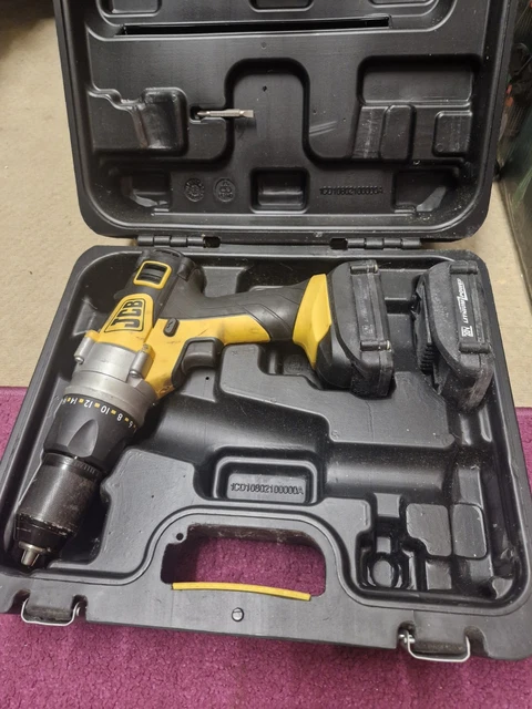 DEWALT DCK407P2T-GB 18V 2 X 5Ah Li-Ion XR Brushless Cordless 4 Piece - View #4