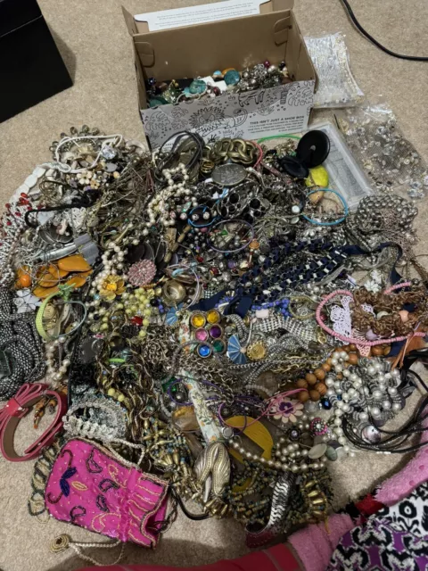 5kg job lot broken jewellery