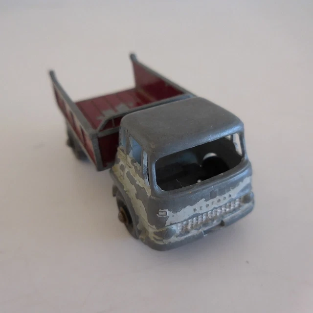 Camion Miniature LESNEY Bedford Ton Tipper - Acier, Rouge Et Gris - Occasion