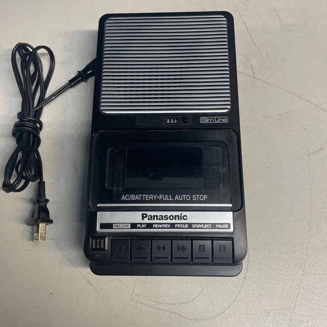 VINTAGE PANASONIC RQ2102 Slim Line Portable Cassette Tape Recorder
