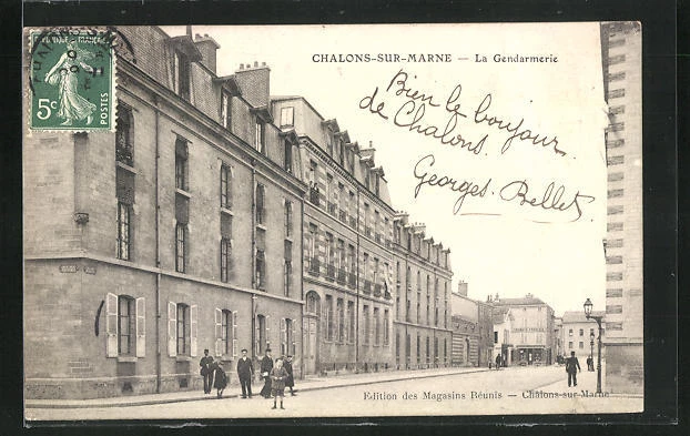 CPA Chalons-sur-Marne, La Gendarmerie, Police