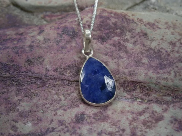 925 sterling silver blue Sapphire Corundum pendant and chain.