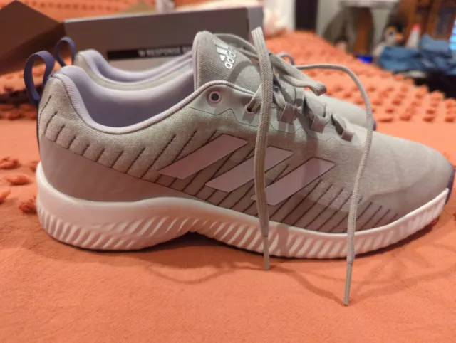 Adidas Women's Response Bounce 2 Spikeless Golf Shoes, waterproof, NEW