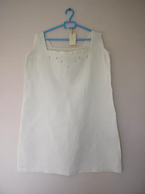 7 - Chemise de nuit ancienne en coton blanc ou lin avec broderie monogramme MC