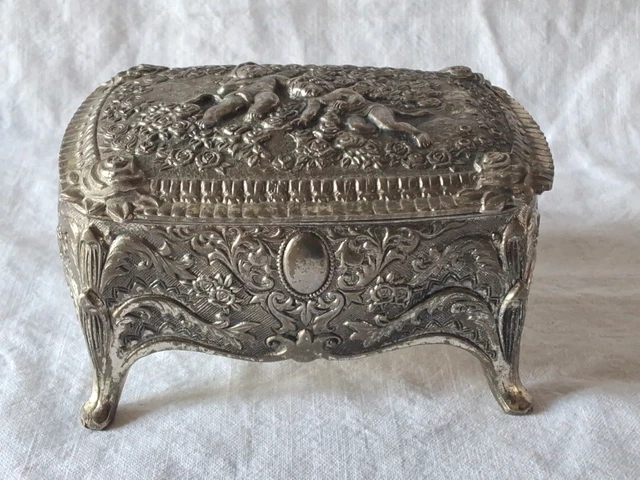 Petite Boîte à Bijoux Ancienne En Métal – Déco Vintage Avec Couvercle