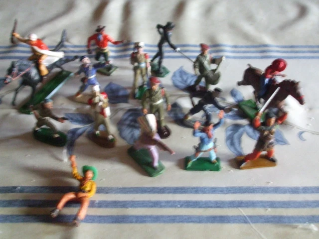 20 SOLDATS INDIENS et cow boy au fusil FAR WEST - WESTERN EUR 15,00