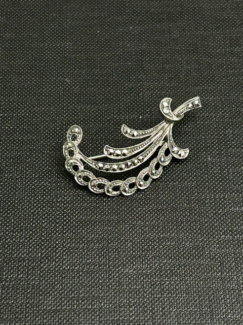 Broche en argent et marcassites