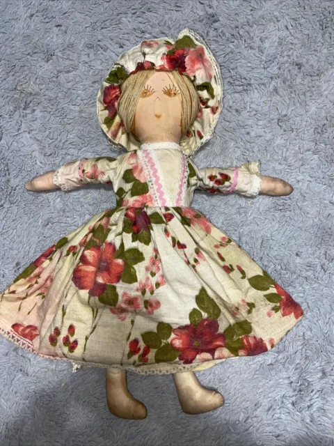 Vintage Stuffed Childrens Rag Dolly