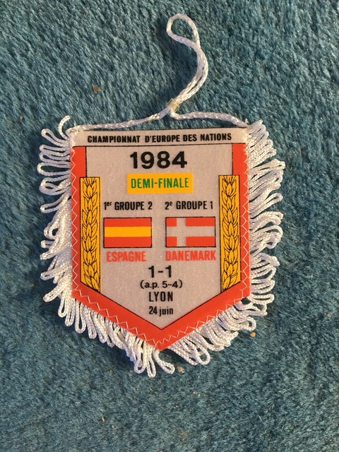 Fanion officiel de la finale coupe d Europe des nations 1984