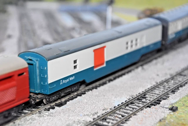 TRIANG HORNBY R119 Operating Royal Mail Coach M30224 BR Blue Grey vgc