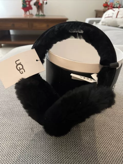 UGG Australia Womens Shearling Sheepskin Earmuffs Black NEW + Box