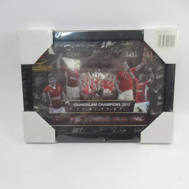 Cymru/Wales - Digitally Signed Squad Framed photo - Grand Slam Champions 2012