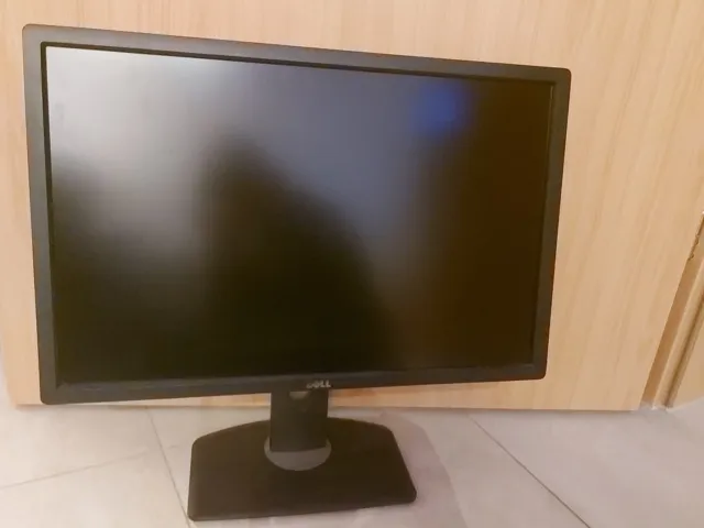 Dell U2412M 23,8 Zoll Full HD IPS LED Monitor - Schwarz