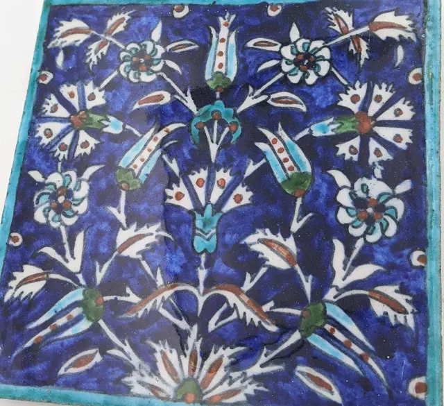 PALESTINE IZNIK STYLE POTTERY TILE 1920's 2