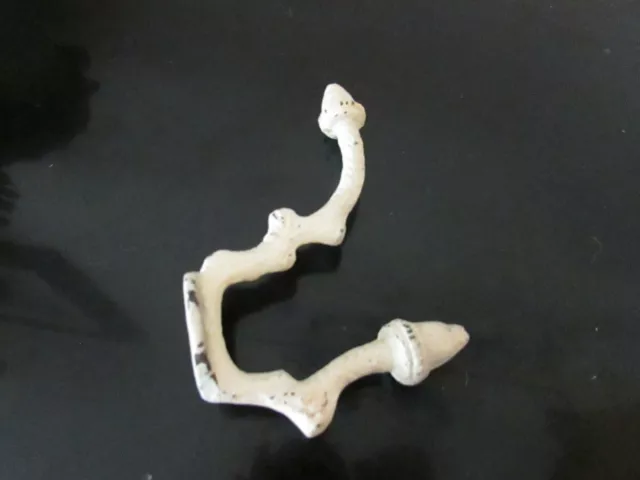 Off White Cast Iron Vintage Double Hook Wall Mount Coat, Robe, Hat, Towel Hook