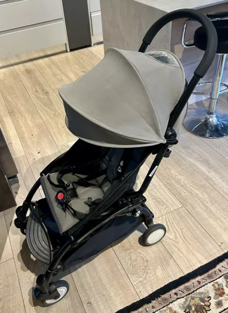 BABYZEN YOYO COMPLETE Stroller. Teal With Raincover. Pre owned