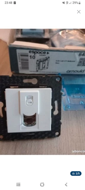 Prise RJ45 Femme Écrantée FTP Espace Arnould - 60527 - Système Auto-Dénudant - Neuf à L'Unité