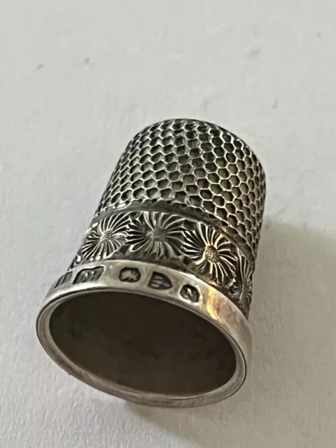 Silver Hallmarked Thimble - 4.3g