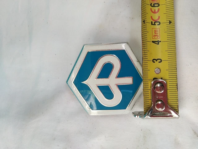 Badge / Écusson Hexagonal Piaggio 42mm - Modèle 1B003766 Pour X7, X8, X10, Beverly