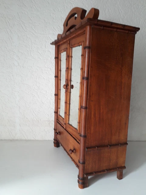 Armoirette en Pin, Pays de l’Est - 1900 Antiquités Lecomte
