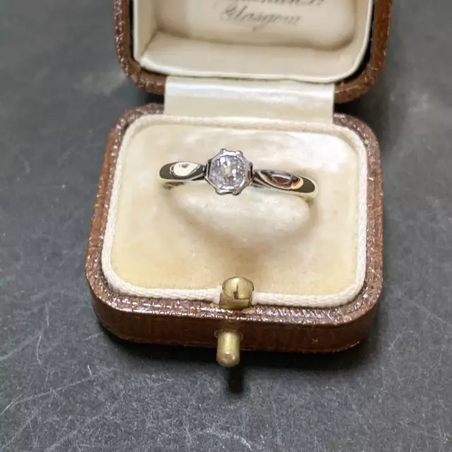 Old cut diamond ring antique platinum in 18ct Gold and Platinum Size M