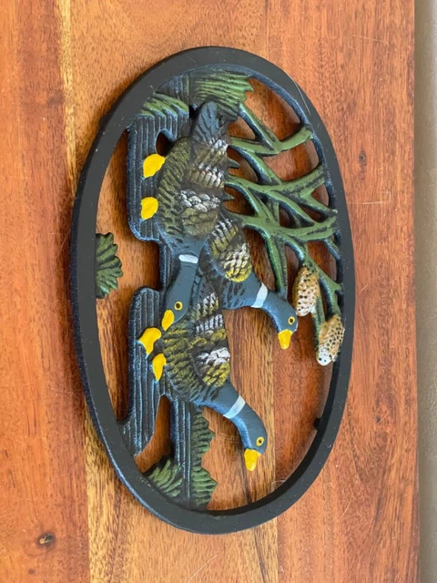 Dessous de plat en fonte décor canards sauvages