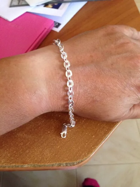 Bracelet en argent massif poinçon 925. Bijou neuf!!!