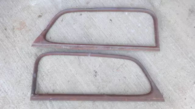 1939 Chevy 2dr Sedan DOOR WINDOW GARNISH TRIM MOLDINGS Original GM pair MD