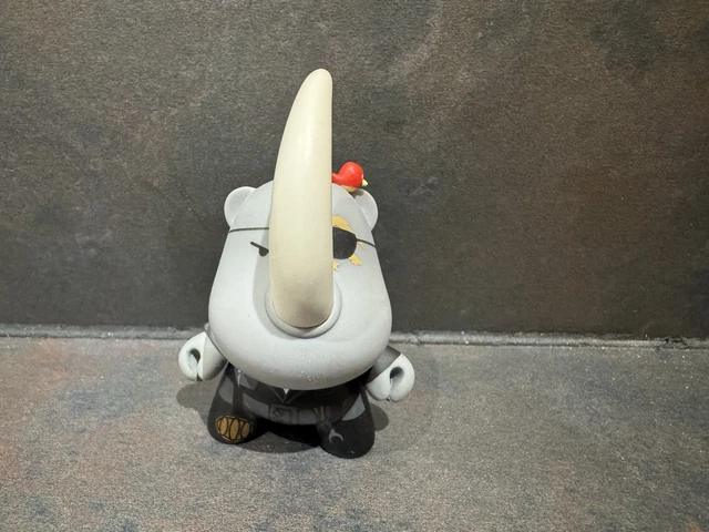 PENELOPE MCSTOMPSALOT KIDROBOT 8 Inch Green Dunny by Huck Gee Mint
