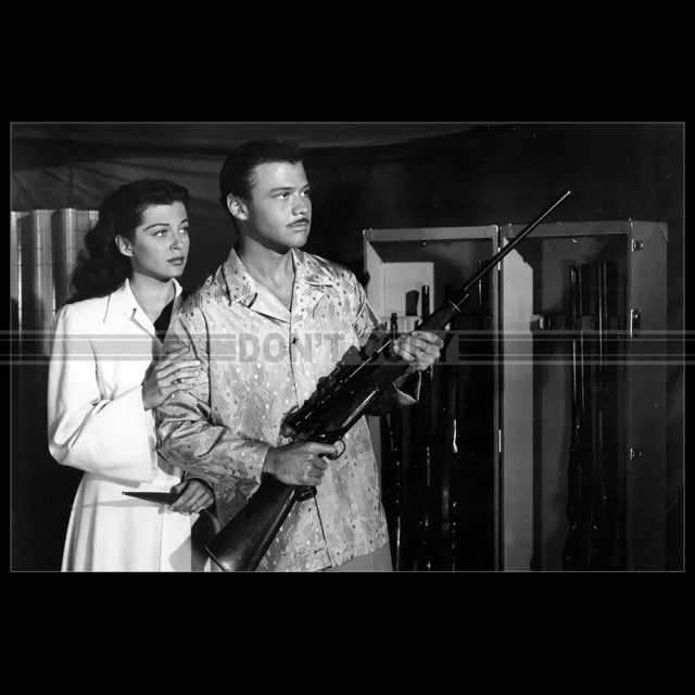 Photo F.024373 TURHAN BEY & GAIL RUSSELL (SONG OF INDIA) 1949