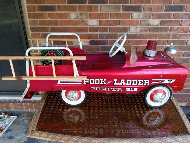 VINTAGE 1960'S AMF Pedal Car Fire Truck Hook & Ladder Pumper 519 With
