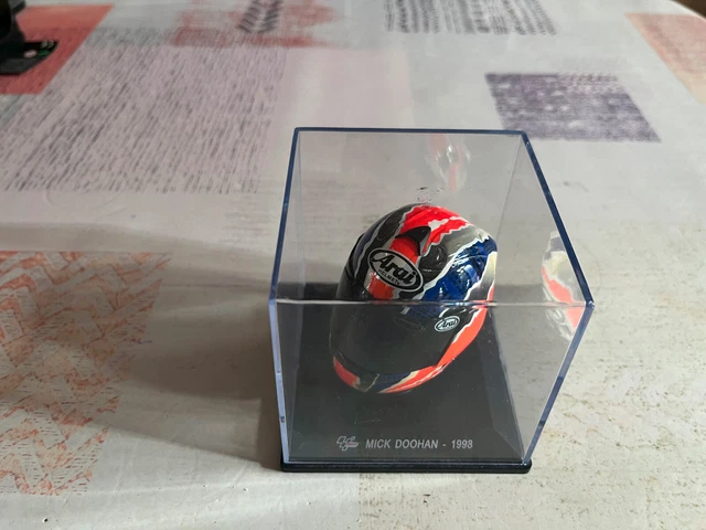 Altaya 1:5 Randy De Puniet MotoGP 2012 helmet GC018 model car GC018