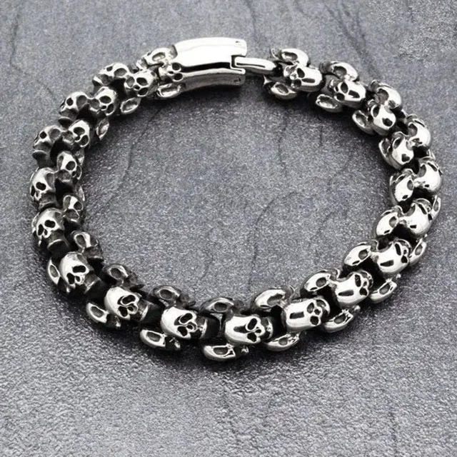 JewelryWe Totenkopf Armband Herren - Edelstahl, Silber, 21 Cm Lang, 40 G, Mit O-Ring Verschluss
