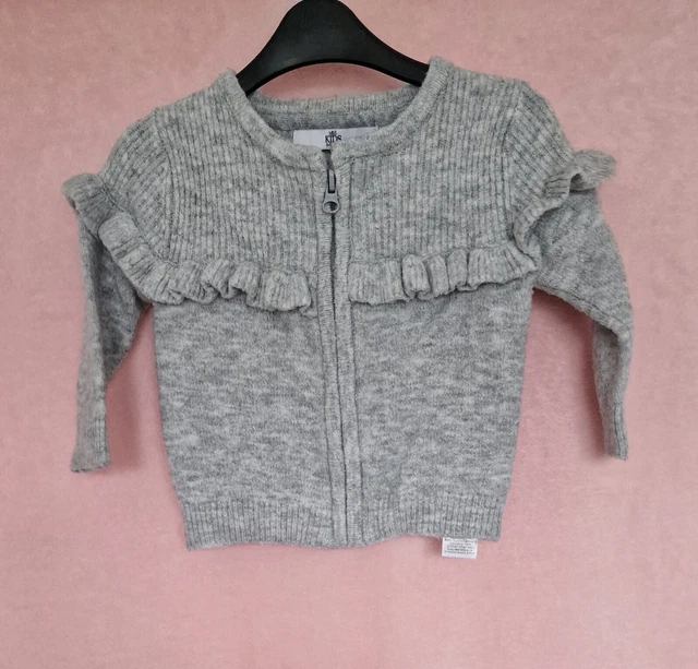 Pacchetto vestiti per bambine età 6-9 m. Usato. Condizioni perfette. M&S 🙂 7