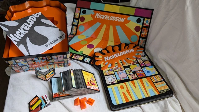Nickelodeon Trivia Game 2002 Collectable Tin Box Spongebob Rugrats 