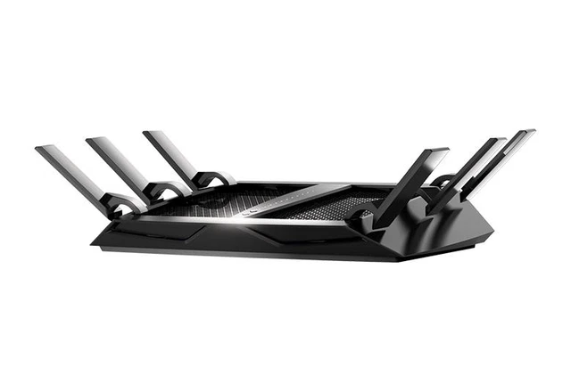 Netgear R8000 100UKS AC3200 NEW Smart Wi-Fi Router Nighthawk X6 Tri-Band Router 3