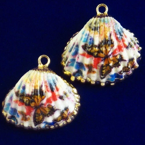 2Pcs Gold Edge Butterfly Scallop shell Pendant Bead 24x23x3mm F47744