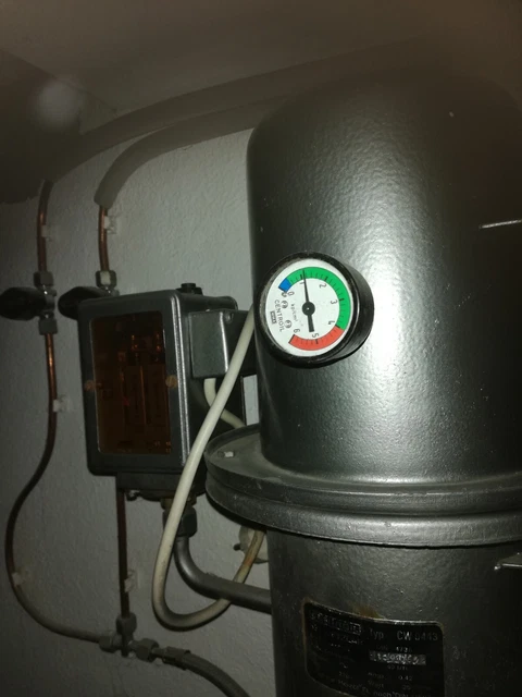 Ölpumpe Heizölpumpe zentrale Ölversorgung mit Druckspeicher  Centroil CW 0443