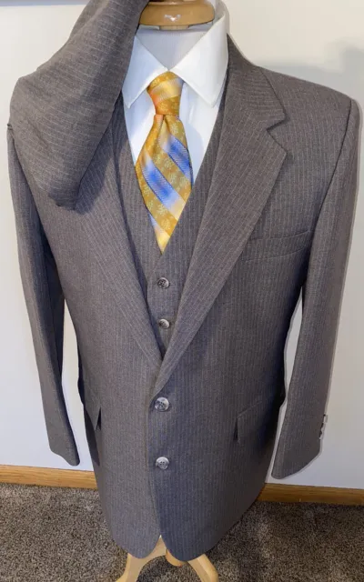 True Vintage Haggar Sz 42R Gray Stripes 3 Piece Suit Jacket Vest Pants 36 x 28