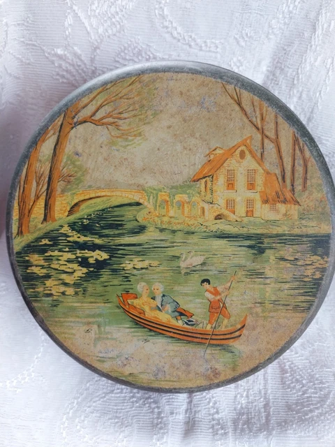 Boîtes - Rare Ancienne petite boite en tôle décor en relief d'un cochon