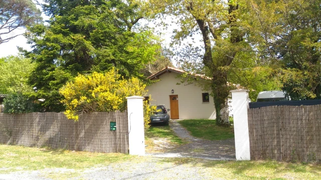 Maison 94 m2 à Onesse Laharie sur quartier calme  23 km de la mer (Contis plage)
