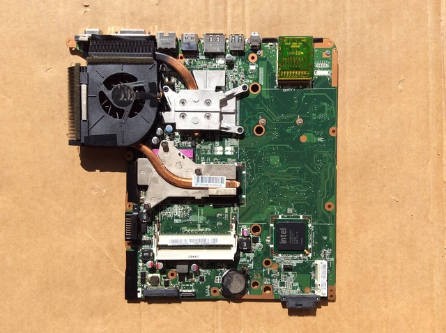 Carte Mère HP Pavilion 15-BS057NF - CSL50/CSL52 LA-E811P REV:2.0 - Pour Pièces / HS