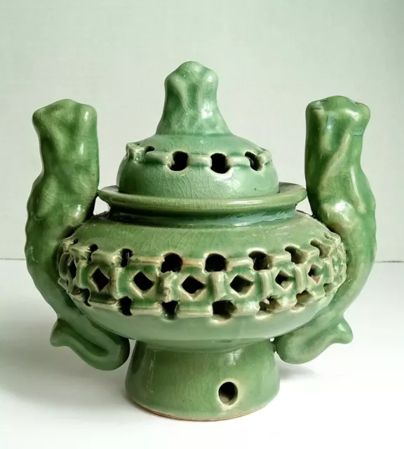 Antique Feng shui Green Celadon Koro kiln Crackled Incense Burner