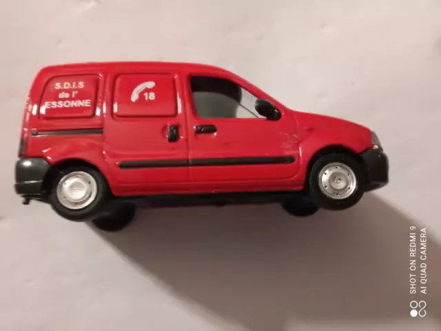 1:43 Solido  Renault Kangoo Feuerwehr-Einsatzwagen Frankreich 2