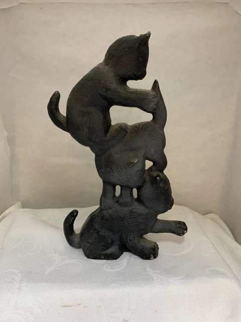 Vtg Cast Iron Metal Door Stop 3 Cats Or Kittens Playing On Top Of Each Other Gc